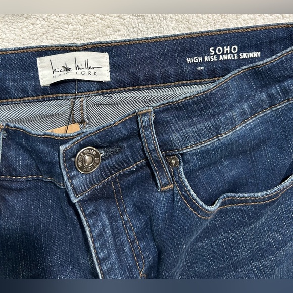 SALE! Nicole Miller SOHO High Rise Ankle Buttons Skinny Jeans Size 8 in EUC - Picture 13 of 14